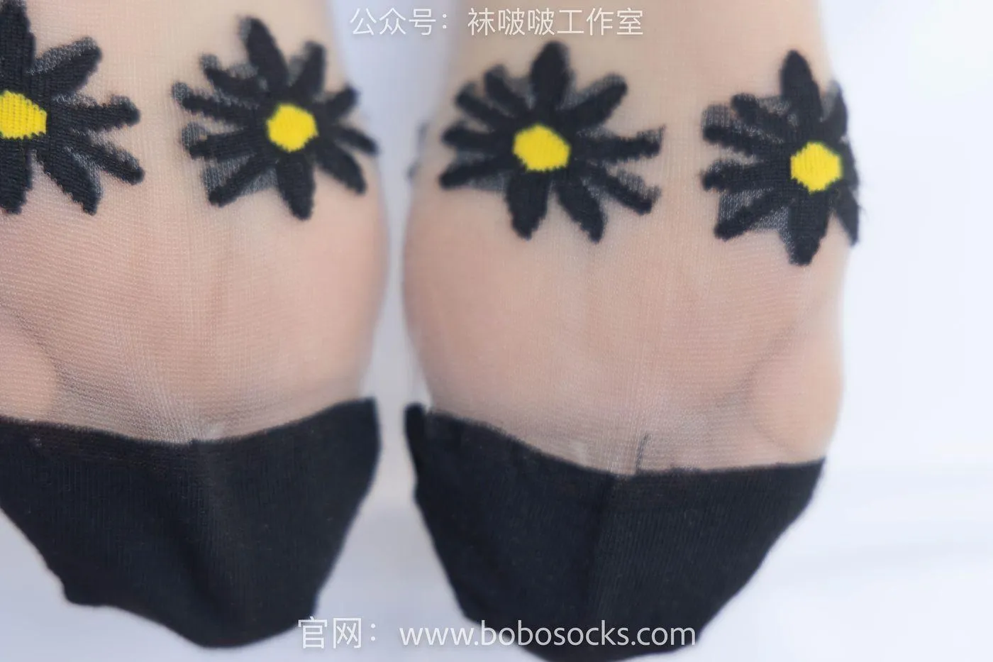 [BoBoSocks袜啵啵]NO.097 稚予-板鞋、玻璃丝短袜、肉丝 [140P]插图4